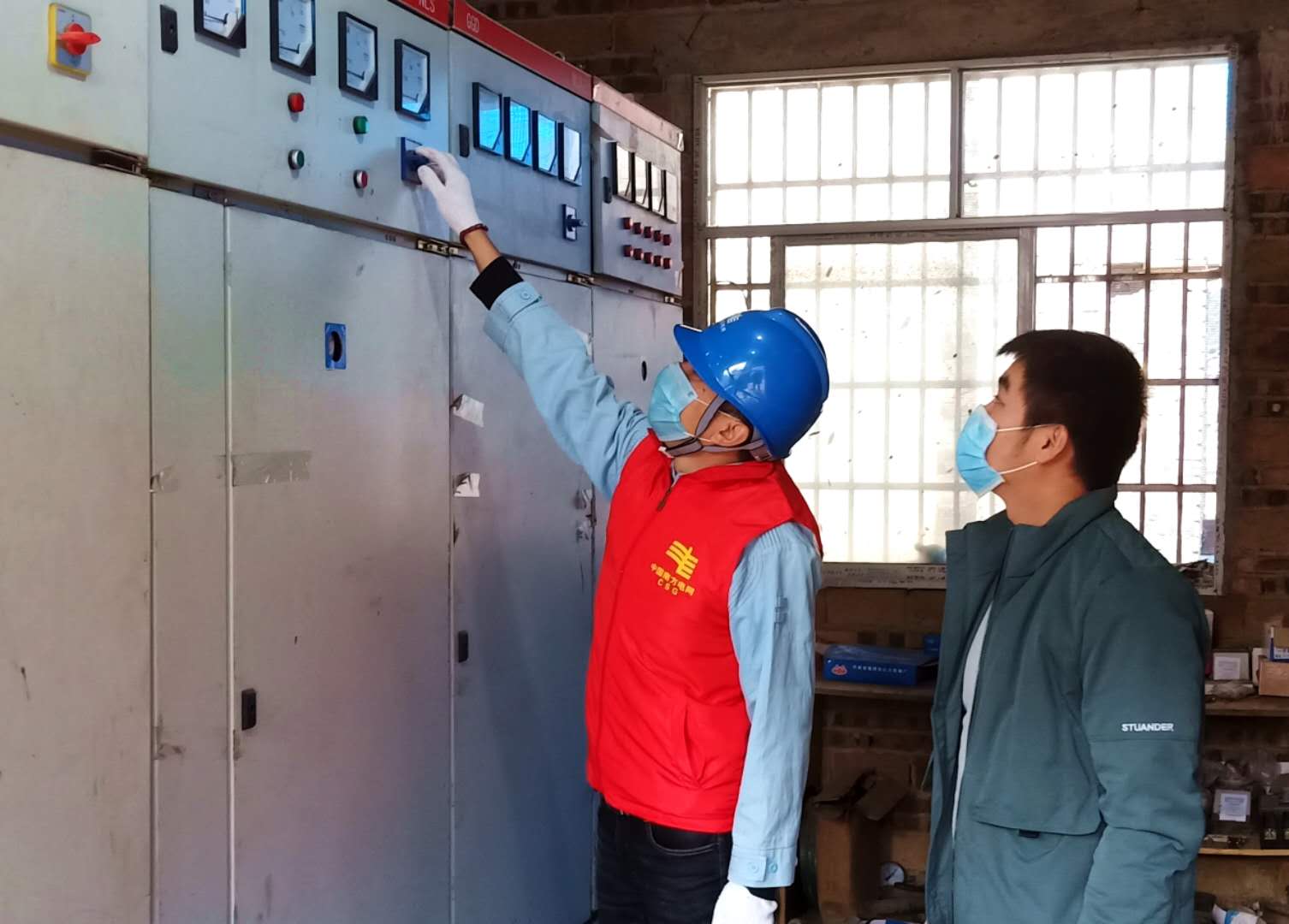 平塘供電局：主動走訪現(xiàn)場辦公，助推企業(yè)有序復(fù)工