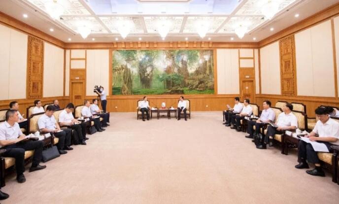 中核集團(tuán)總經(jīng)理、黨組副書記顧軍與福建省委副書記、代省長(zhǎng)王寧會(huì)談