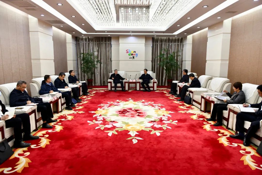 大唐山東發(fā)電公司黨委書記、董事長趙永力拜會菏澤市委副書記、市長張倫
