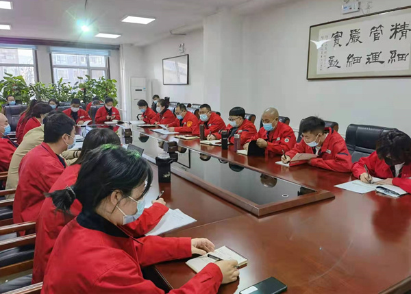 烏海市千里山供電公司：宣貫《車輛管理標(biāo)準(zhǔn)》，加強(qiáng)車輛日常管理