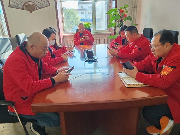 烏海市千里山供電公司：學(xué)習(xí)新細(xì)則，提升班組管理