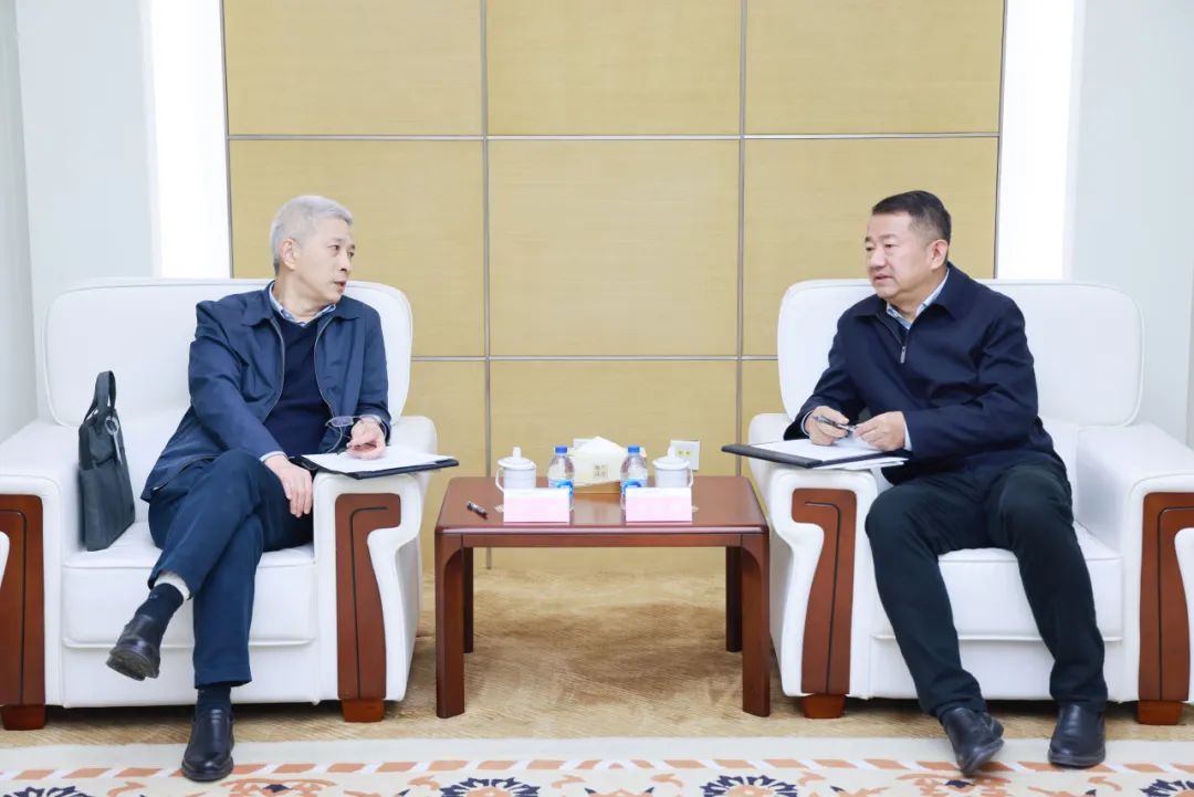 中國一重集團黨委書記、董事長徐鵬一行拜訪大唐環(huán)境黨委書記、董事長朱利明