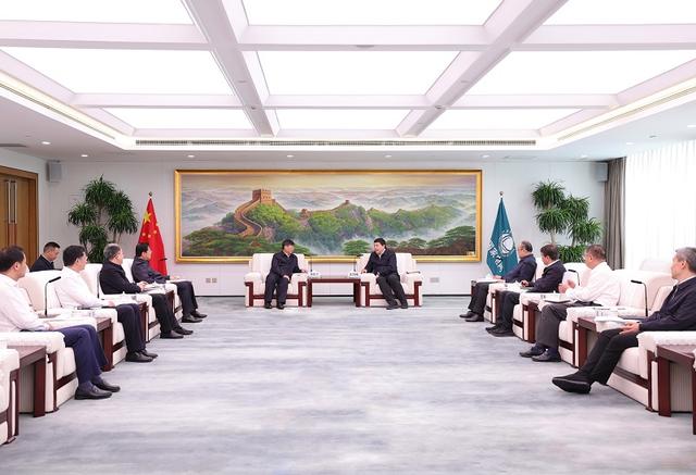 國家電網(wǎng)董事長、黨組書記張智剛董事長與三峽集團(tuán)董事長劉偉平、總經(jīng)理韓君會談