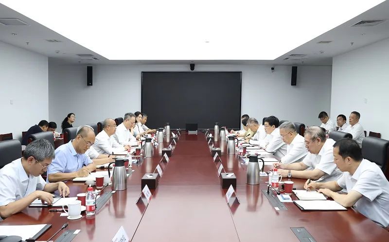 國家電網(wǎng)公司董事長、黨組書記張智剛拜訪懷柔實(shí)驗(yàn)室并交流座談