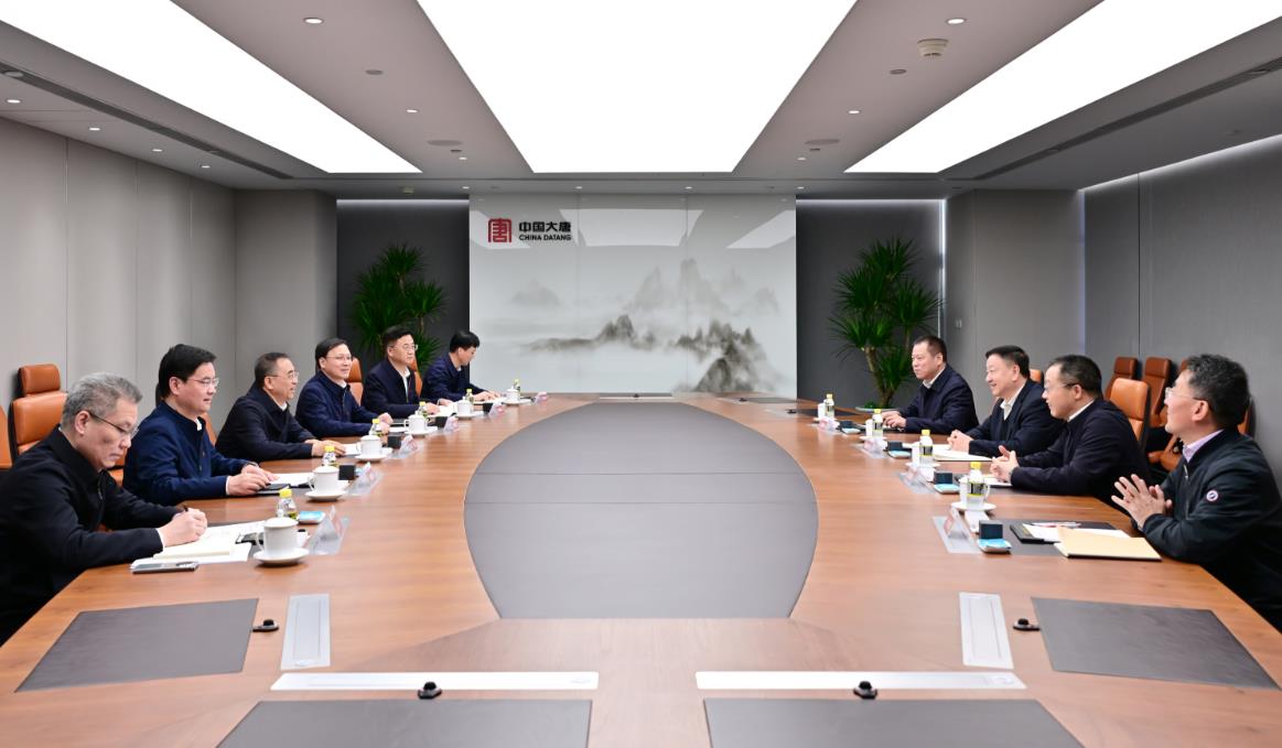 中國大唐董事長鄒磊、總經(jīng)理張傳江與中廣核董事長楊長利、總經(jīng)理高立剛會談