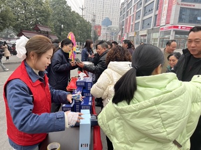貴州遵義正安供電局：供電送祝福，情暖返鄉(xiāng)路